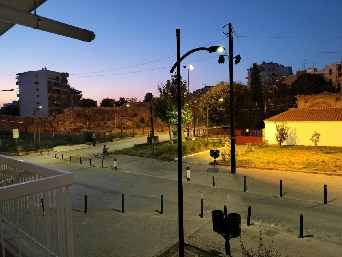 Spacetwo "Downtown Chill" By #Gimispace Lux Apt Thessalonique Extérieur photo